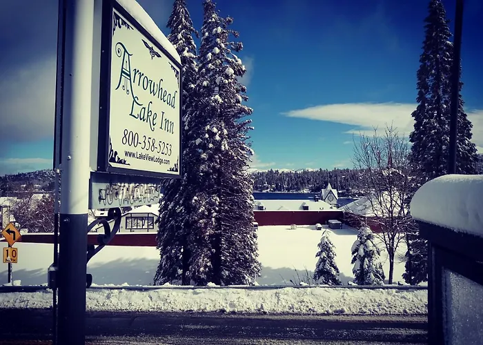 Arrowhead Lake Inn