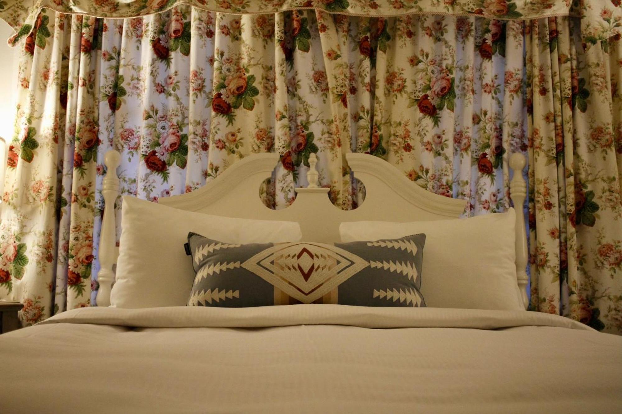 Bed & Breakfast Arrowhead