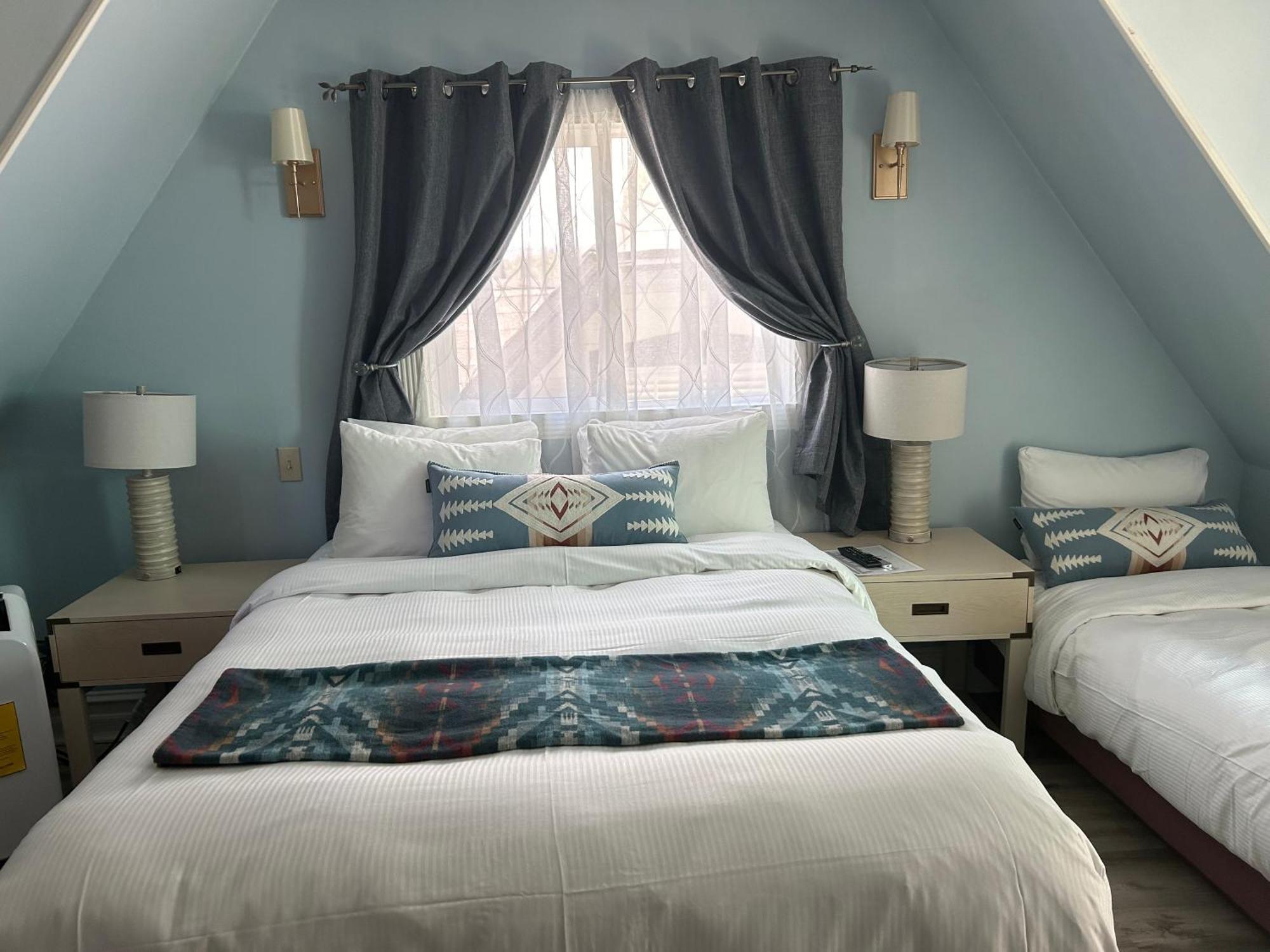 Arrowhead Bed & Breakfast Lake Arrowhead